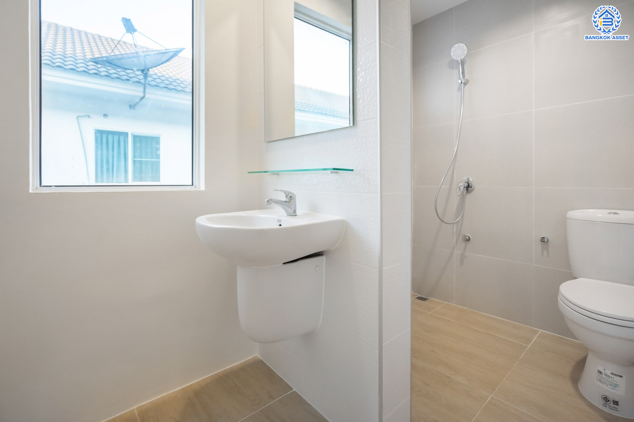 บ้านมือสองตกแต่งใหม่ ม.พฤกษาวิลล์28 วงแหวน-รัตนาธิเบศร์ (หน้ากว้าง 6 เมตร) ความสุขมีครบทุกตารางนิ้ว บนเนื้อที่ 17.5 ตร.ว. ฟังก์ชัน 3 ห้องนอน 2 ห้องน้ำ จอดรถได้ 1 คัน ครบครันทั้งครัวเคาน์เตอร์ บนทำเลสุดสะดวก ใกล้ถนนกาญจนาภิเษก เพียง 8 นาทีจาก MRT สถานี ตลาดบางใหญ่...